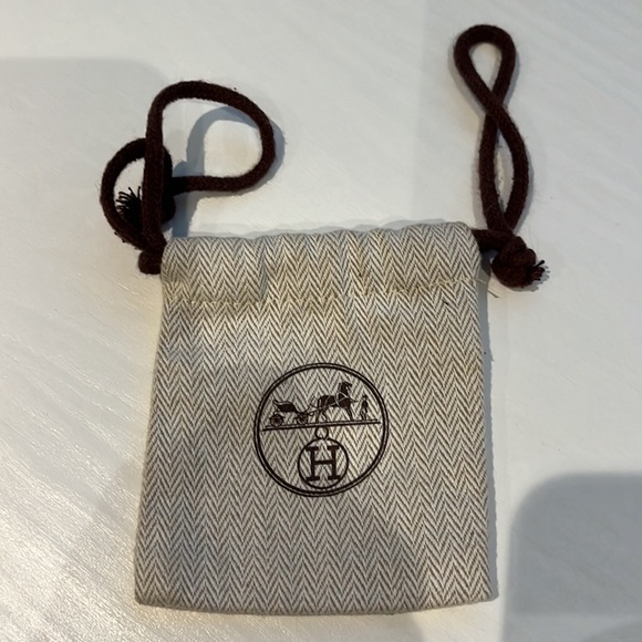 Hermes limited 18k gold plated brass  Hinged Bracelet - RARELY Worn! Excellent! - Picture 7 of 8